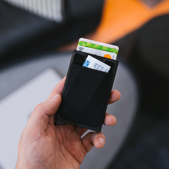 Pankki- ja luottokorttitasku RFID Secure